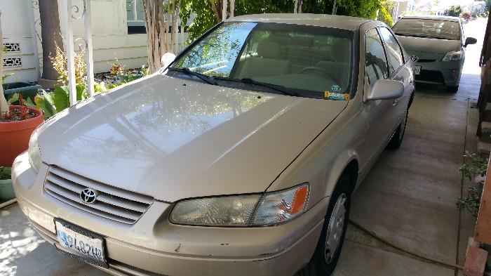 Toyota Camry - low miles 70k 