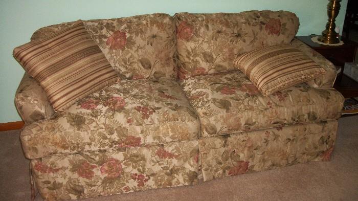 couch in like new condition