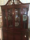            Lovely Duncan Phyfe china cabinet