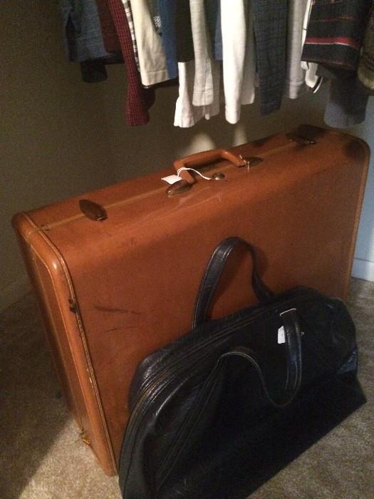     Samsonite luggage; black travel bag