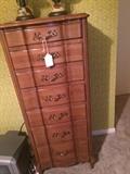            Seven drawer lingerie chest