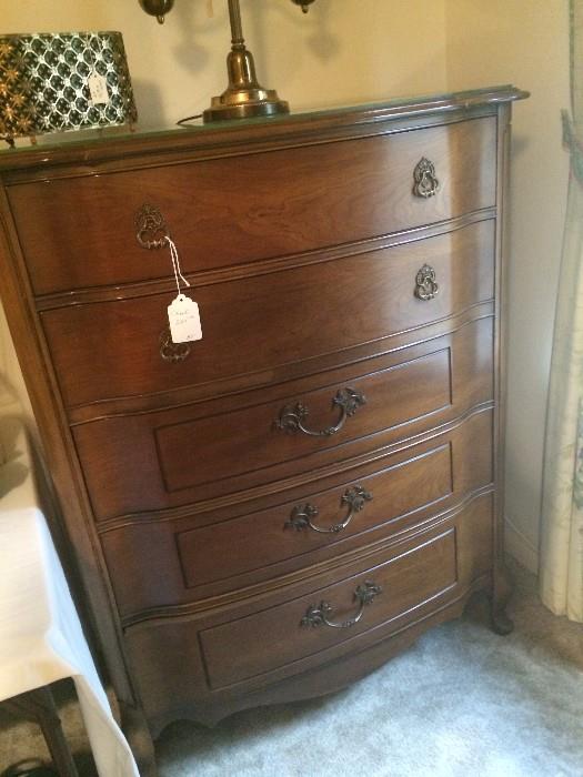        Five drawer chest of drawers