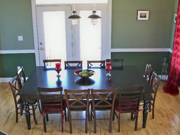 Amazing DR table measuring 60" x 92" and is 30" high.  Seats 12 when fully expanded with both leaves installed.