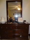 dresser w/ mirror