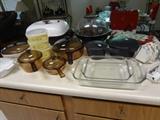 small appliances and bake ware