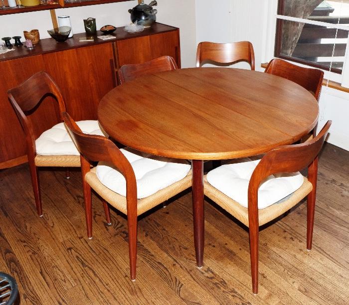 Mid-Century Modern Table & Chairs