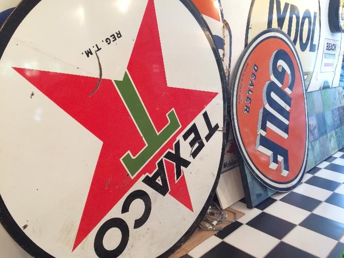 We have 4 Texaco 6' porcelain signs
