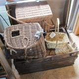OLD WICKER KREELS