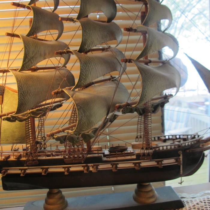 OLD MODEL USS CONSTITUTION