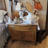 BEAUTIFUL COMMODE