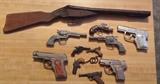 VINTAGE TOY CAP GUNS