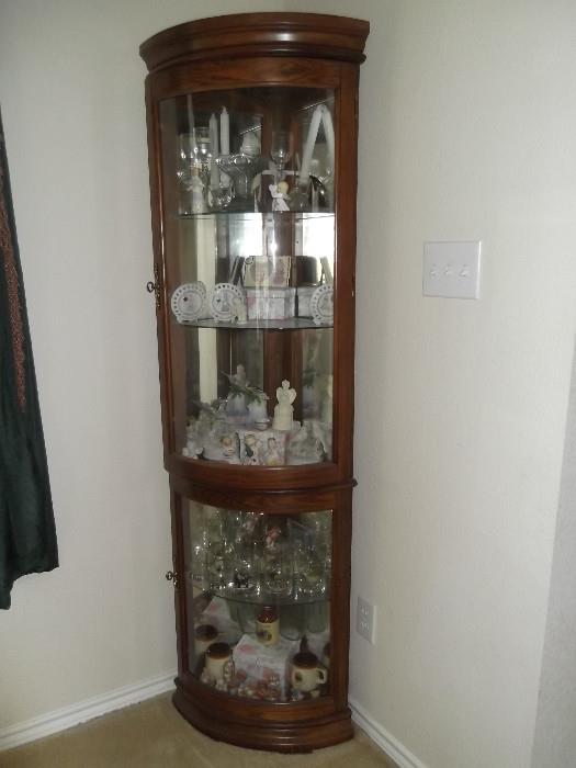 corner curio cabinet 