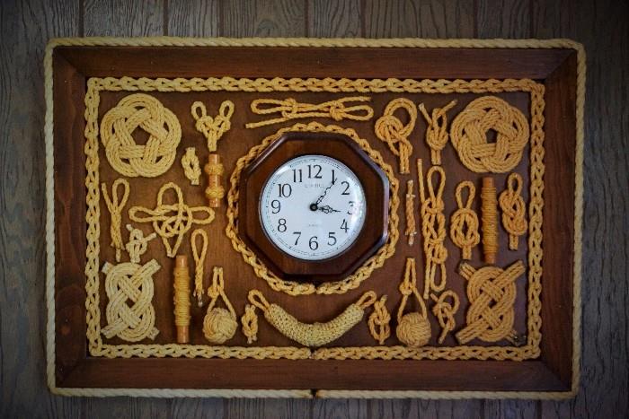 Vintage knot themed clock