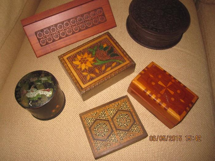 Approximately 150 decorative boxes - from many countries, many styles and sizes.