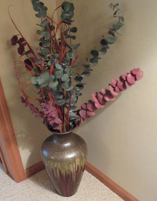 POTTERY FLOOR VASE WITH DRIED FLOWERS