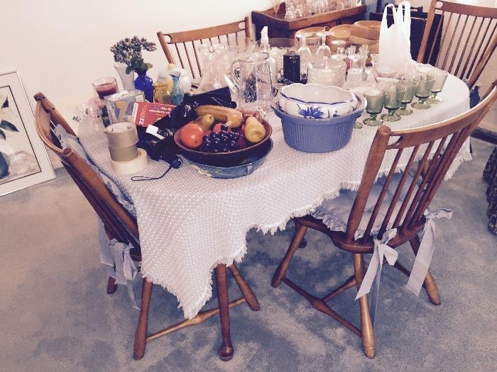 Dining room table with leafs in near perfect condition priced to sell with matching 6 chairs