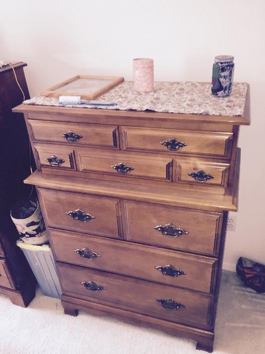 Nice solid wood quality construction Bedroom dresser and bureau 