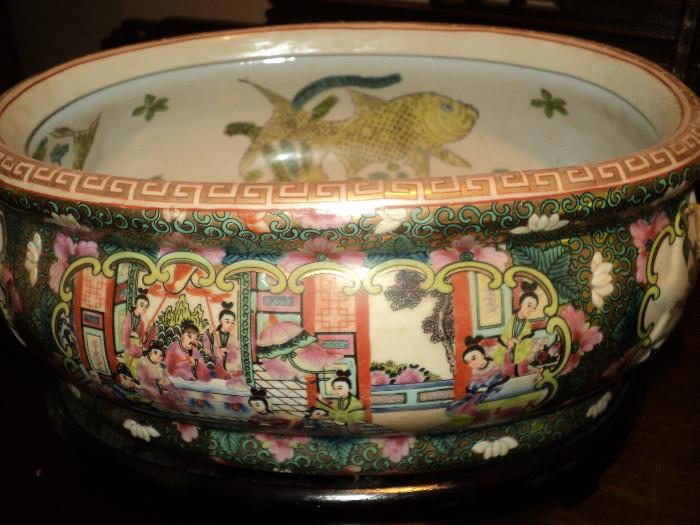 Antique small "fish bowl".... would look great in any decor or on your dining room table as a centerpiece