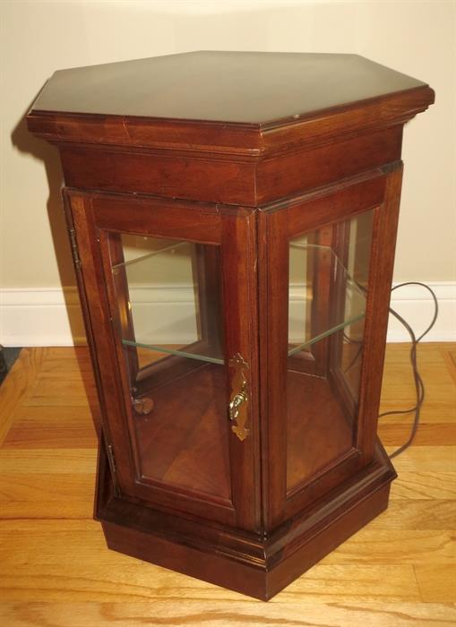 Lighted curio table/cabinet