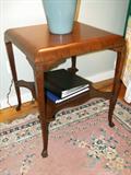 Antique side table/ nightstand with claw feet/ claw foot detail!