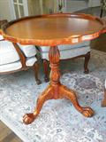 Gorgeous round Mahogany cherry pie crust table. 27" round. Please note rug is NOT for sale. Thank you.
