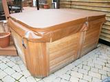 Hawkeye 4 person 225 gallon, ozone and microban