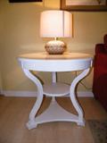 Very nice end table in white.