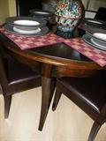 detail on the table