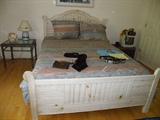 Queen size bed
