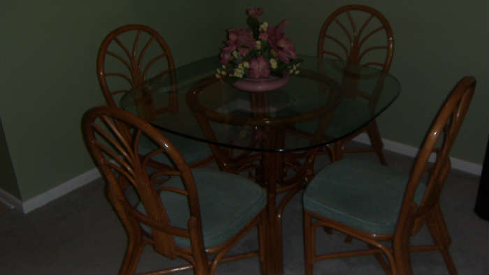 Dinette - glass and rattan 41" x 41" with rounded edges