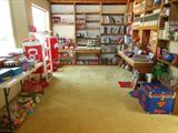 The Collectible Room: UF, Bucs, Coca Cola, books, toys