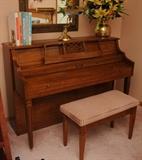 BALDWIN SPINET PIANO