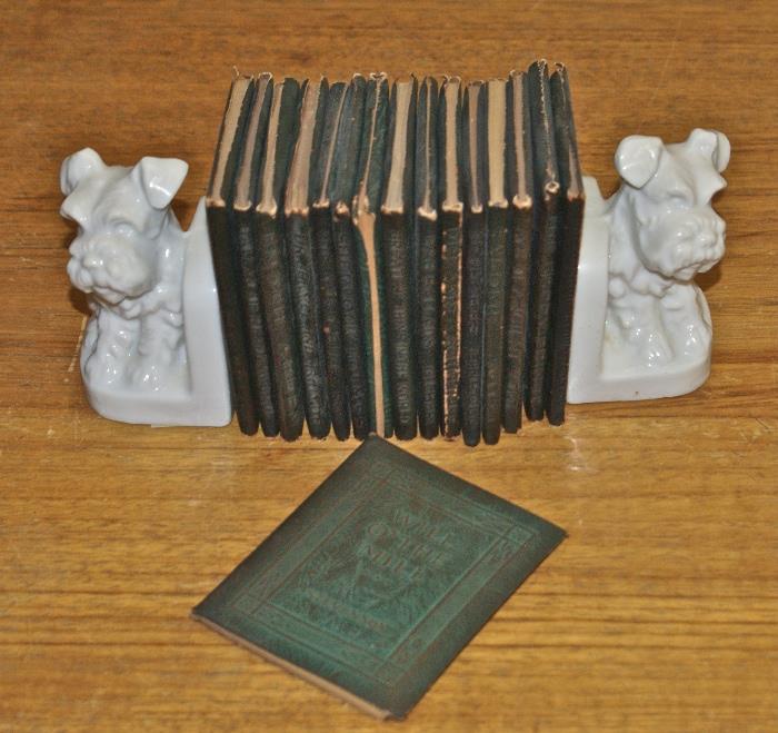 16 Vols Little Leather Library Books & Scotty Bookends