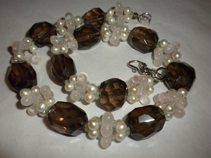 QUARTZ, PEARL AND JADE BEADED NECKLACE
