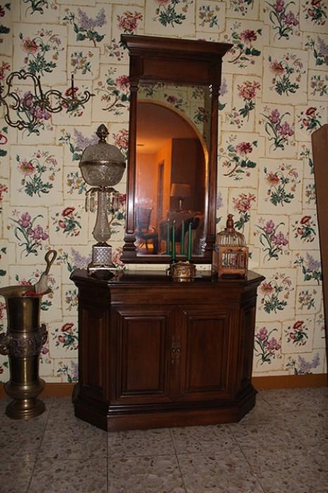 Ethan Allen Hall Console with Mirror