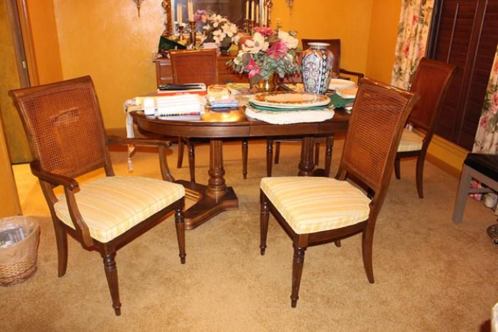 Ethan Allen Double Pedestal Dining Table with 6 Chairs