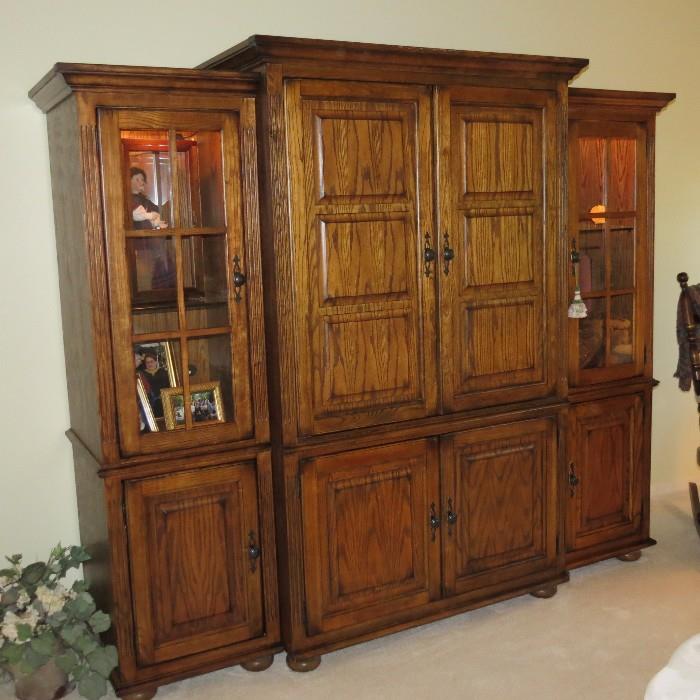 beautiful 3 pc armoire