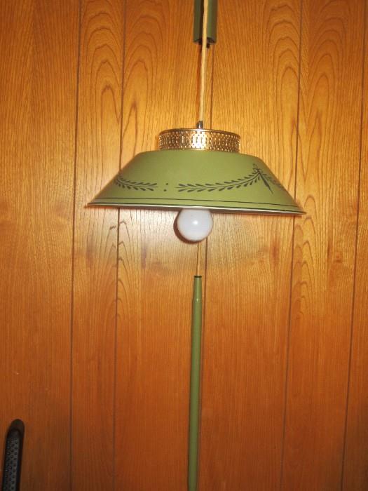 Hanging metal lamp