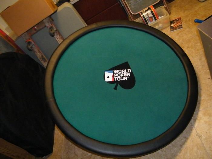 ROUND POKER TABLE