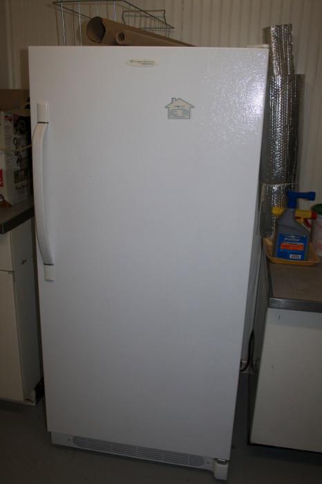 Upright Freezer Extra CLEAN