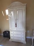 ARMOIRE