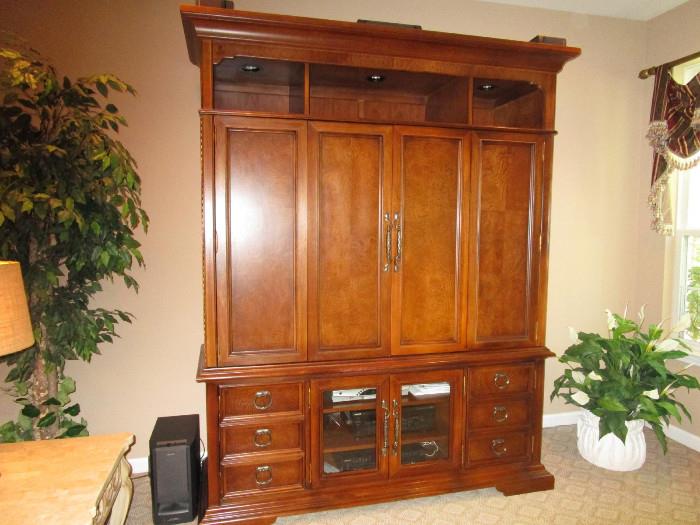 STANLEY WALL UNIT