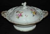 Meissen covered serving bowl with wave finial, 20th Century