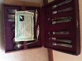 VINTAGE SILVERPLATE FLATWARE