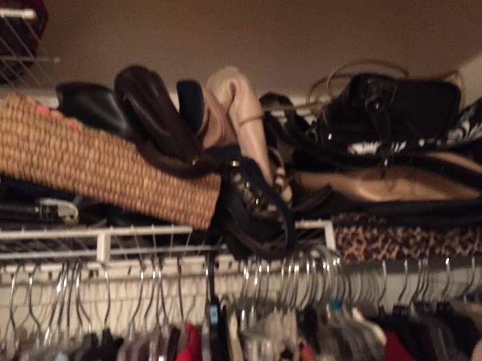 WOMENS HANDBAGS