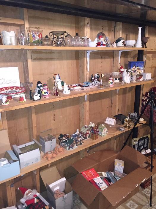 CHRISTMAS DECOR AND FIGURINES, SOME PRECIOUS MOMENT COLLECTABLES