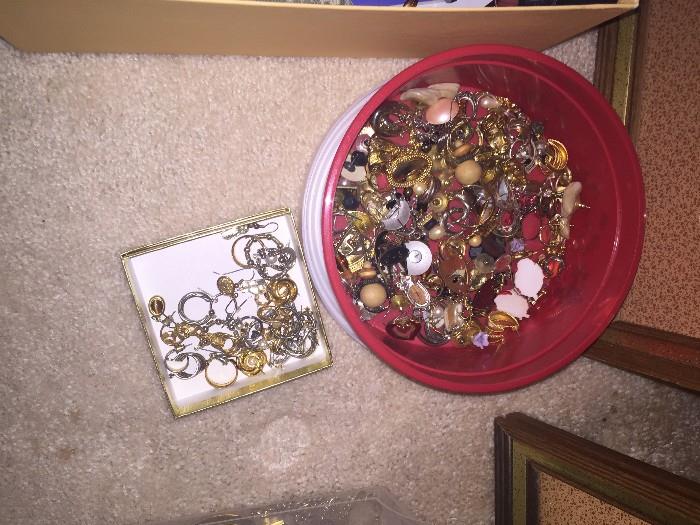 COSTUME JEWELRY