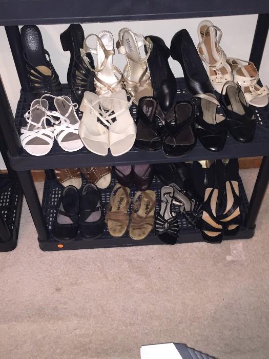 WOMENS SHOES