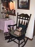 WOODEN COUNTRY STYLE ROCKER CHAIR