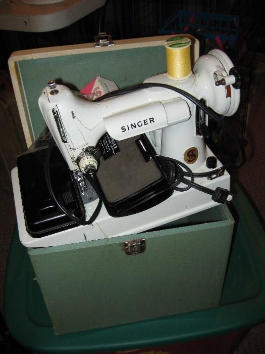 another feather weight singer sewing machine